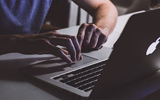 #亚冠#利雅得胜利一张截图把争议讲清：慢镜头给答案